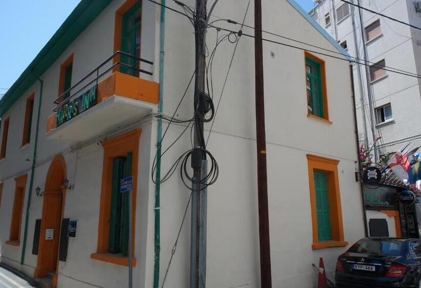 پانسیون Harrys Inn Guesthouse