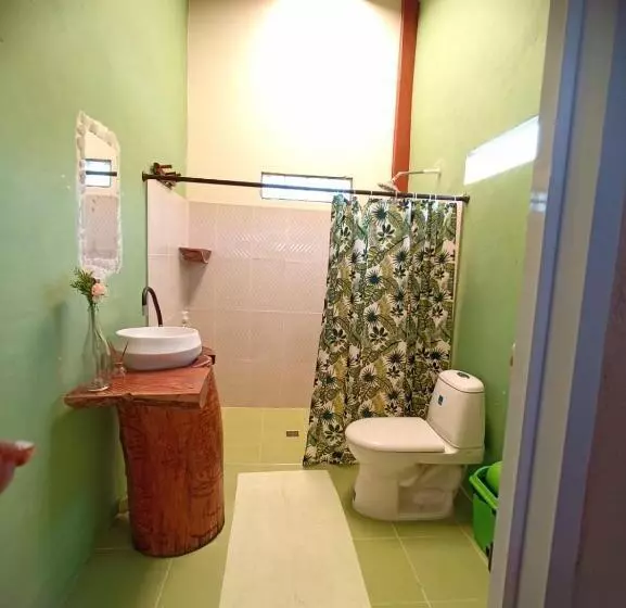 Majatalo Mi Cabaña El Maderal