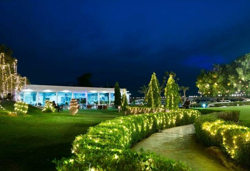 リゾートホテル Manohar Villas