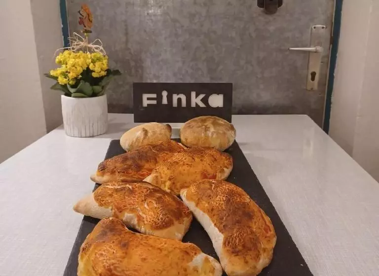 ユースホステル Finka