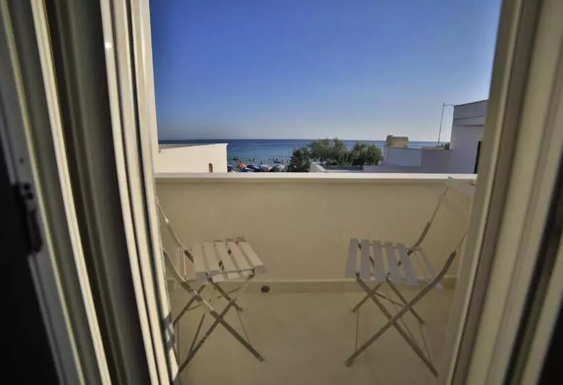 Baia Azzurra B&b
