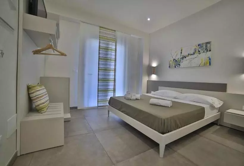 Baia Azzurra B&b