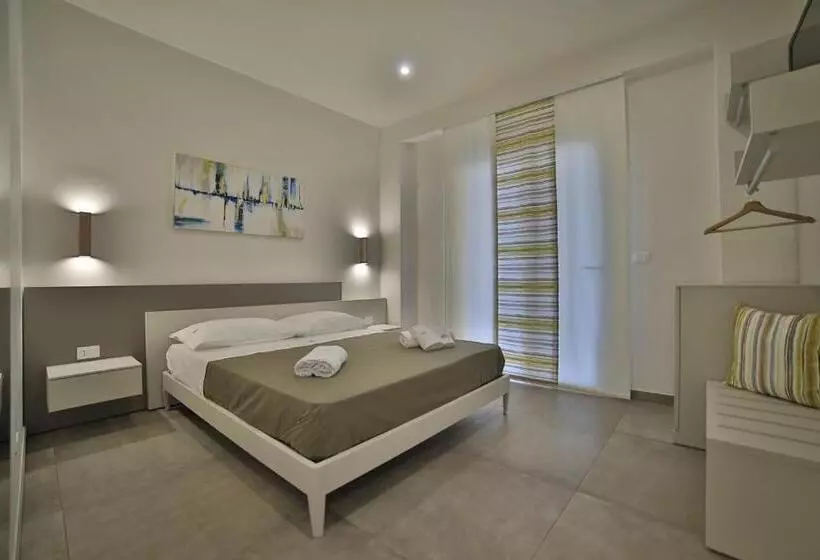 Baia Azzurra B&b