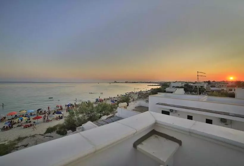 Baia Azzurra B&b