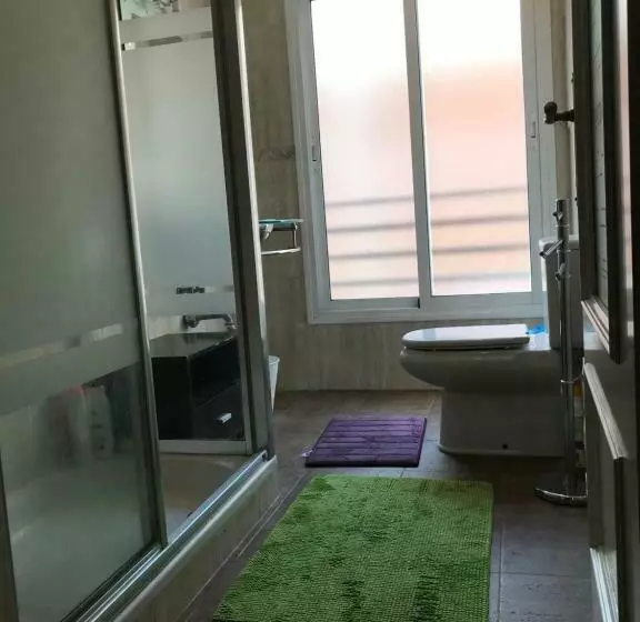 تختخواب و صبحانه Soho Private Rooms Marbella Center