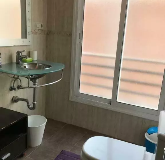 تختخواب و صبحانه Soho Private Rooms Marbella Center
