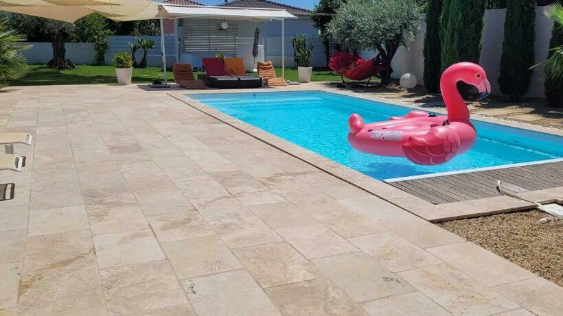 ベッドアンドブレックファースト Villa La Valentine 1