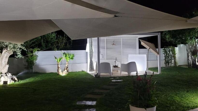 ベッドアンドブレックファースト Villa La Valentine 1