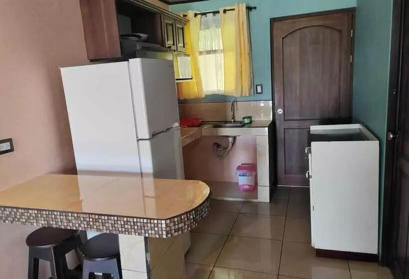 Hotelli Cabinas Piedra Luna