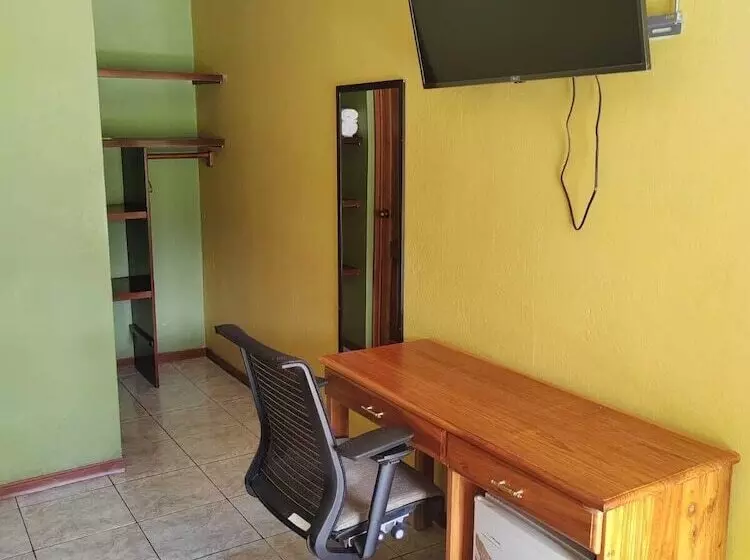 Hotelli Cabinas Piedra Luna