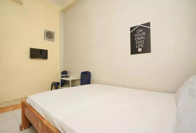 Hotelli Koolkost Syariah Near T1 Juanda Airport 3