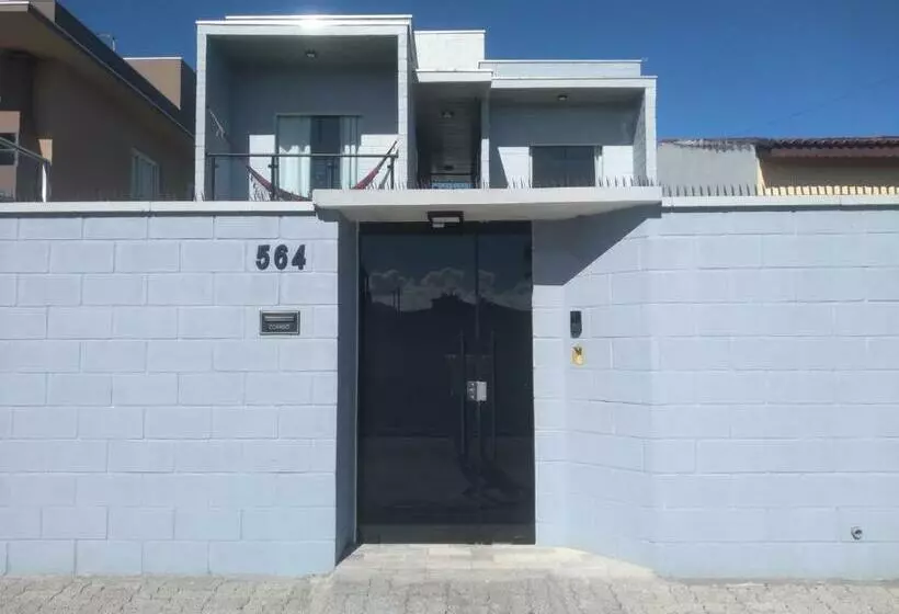 ペンション Balli Suítes