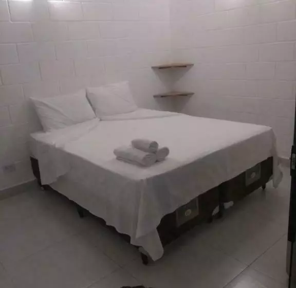 ペンション Balli Suítes