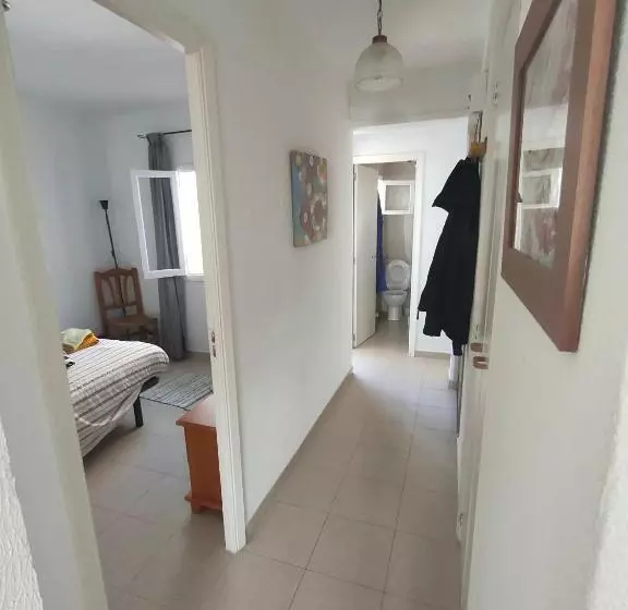 پانسیون Camera Privata Singola In Appartamento, Bagno In Comune, Aria Condizionata Caldo Freddo, Wifi, Tv
