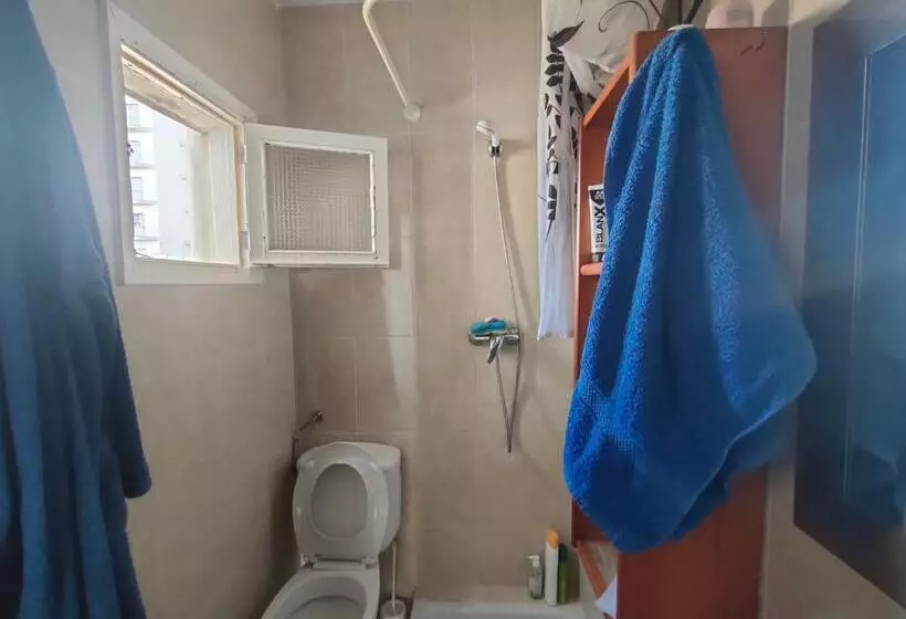 پانسیون Camera Privata Singola In Appartamento, Bagno In Comune, Aria Condizionata Caldo Freddo, Wifi, Tv