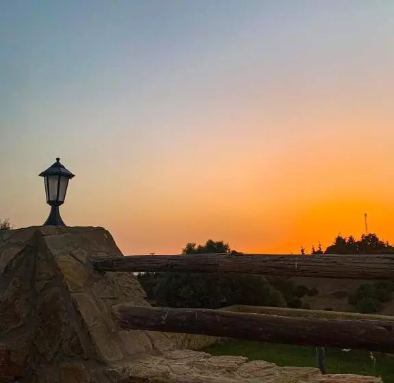Majatalo Dmina House