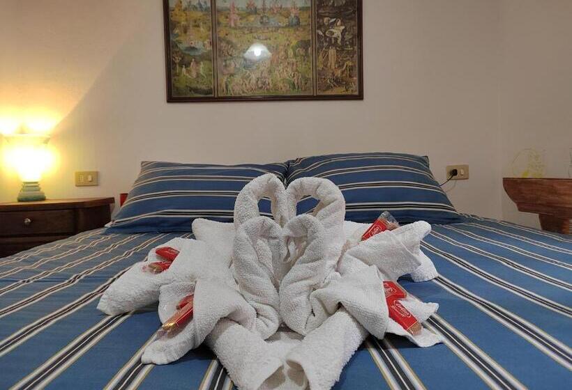 بنسيون Le Stanze Della Terrazza Sul Borgo