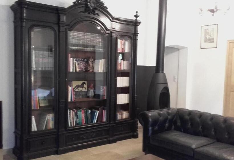 민박 La Bastide De L Oliveraie