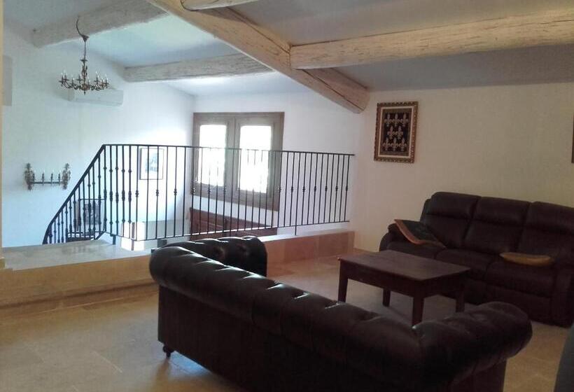 민박 La Bastide De L Oliveraie