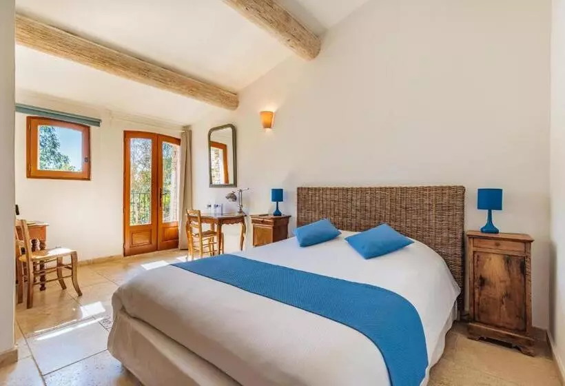 Aamiaismajoitus (B&B) La Bastide De L Oliveraie