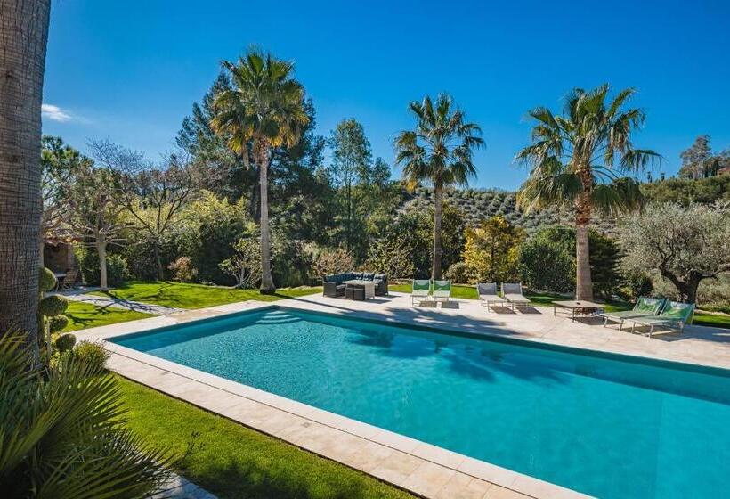 민박 La Bastide De L Oliveraie