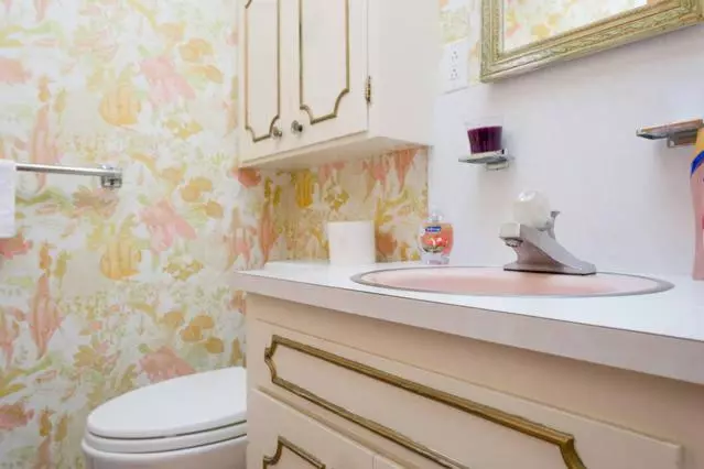 Hostel Style Shared Room