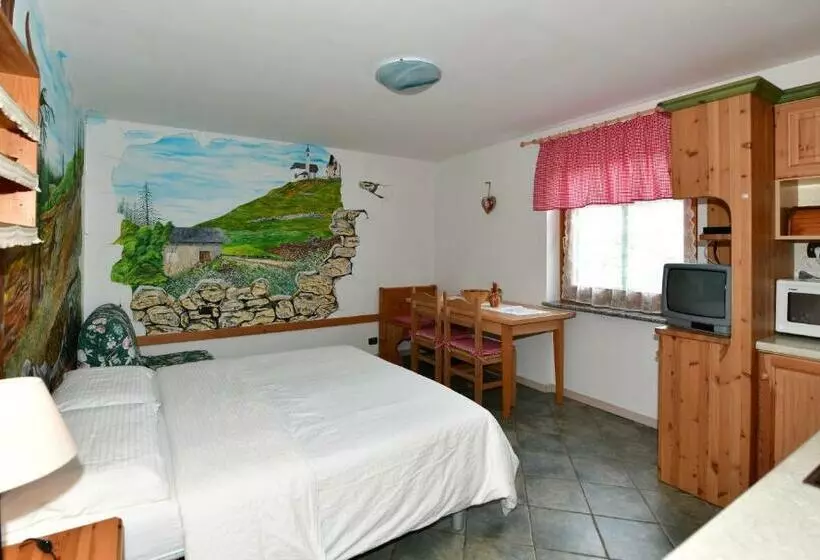 Hotelli Agritur Volpaia Rooms And Apartments