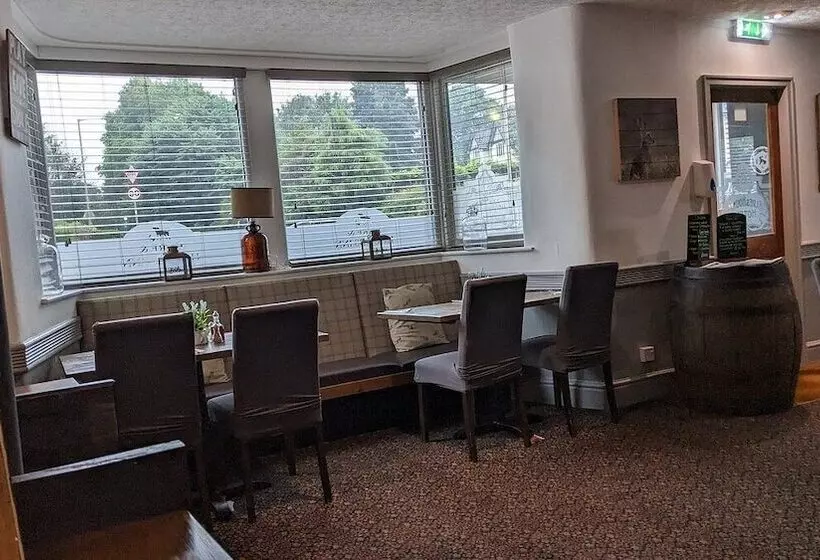 ホテル Hare And Hounds