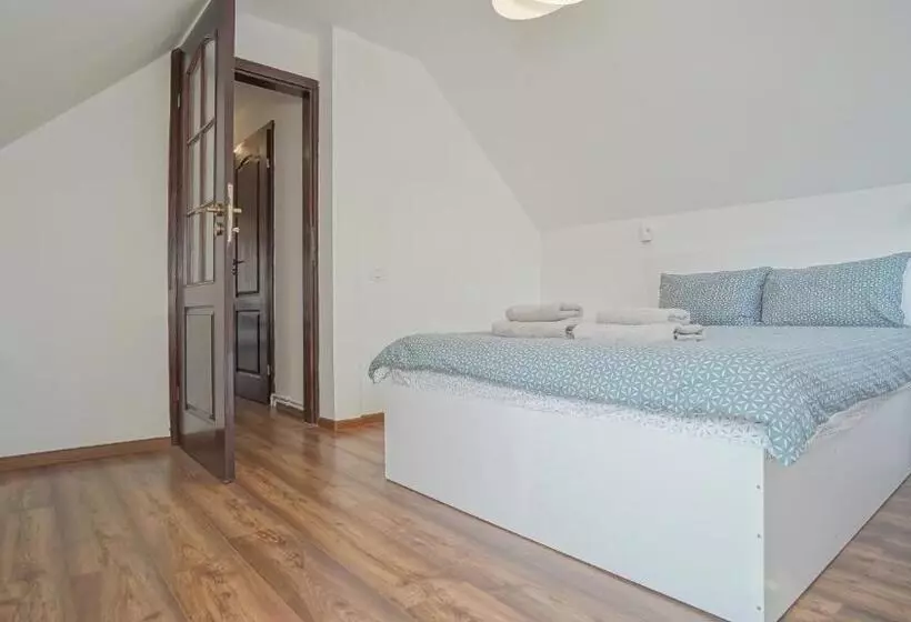 ペンション Coroni Residence