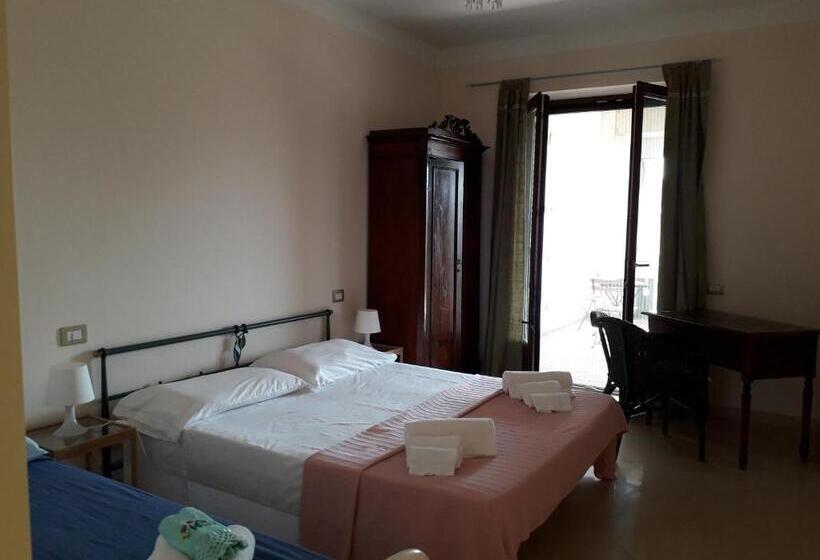 بنسيون La Ginestra Gialla