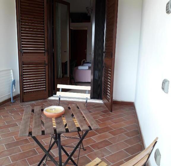 بنسيون La Ginestra Gialla