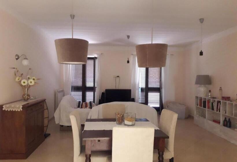 بنسيون La Ginestra Gialla