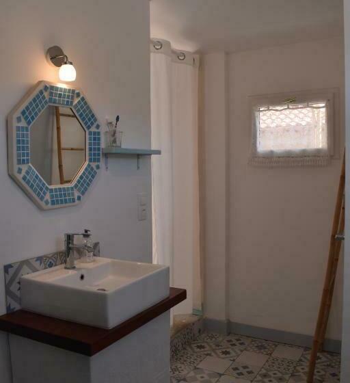 פנסיון La Villa Tamaris Maison à Partager