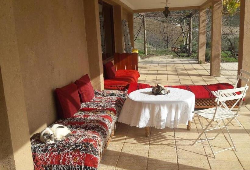 ペンション Le Chêne D´azrou