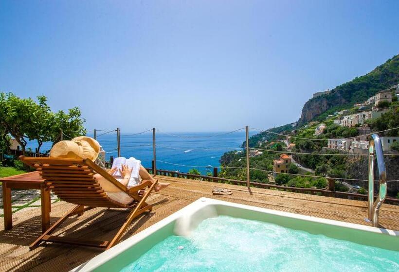 פנסיון Villa Lauro Old Chapel