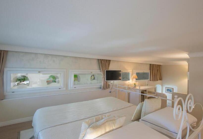 פנסיון Villa Lauro Old Chapel