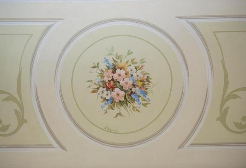 פנסיון Villa Lauro Old Chapel