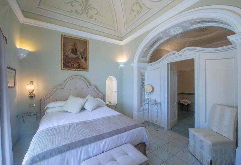 פנסיון Villa Lauro Old Chapel