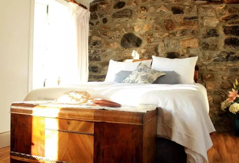 Les Ancêtres Auberge & Restaurant