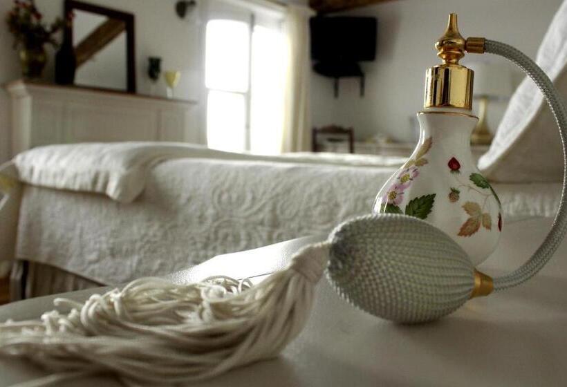 ユースホステル Les Ancêtres Auberge & Restaurant