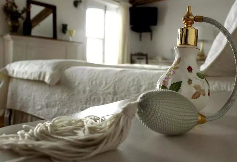 Les Ancêtres Auberge & Restaurant