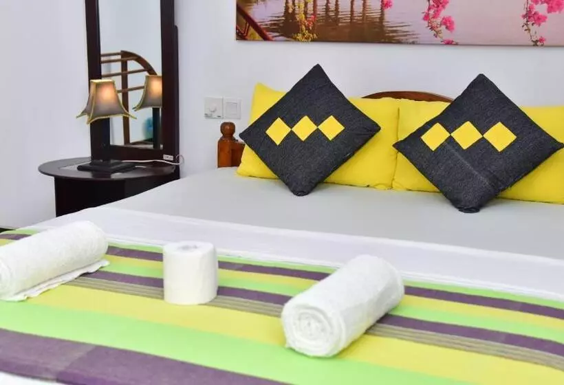 Retkeilymaja Sayare Inn