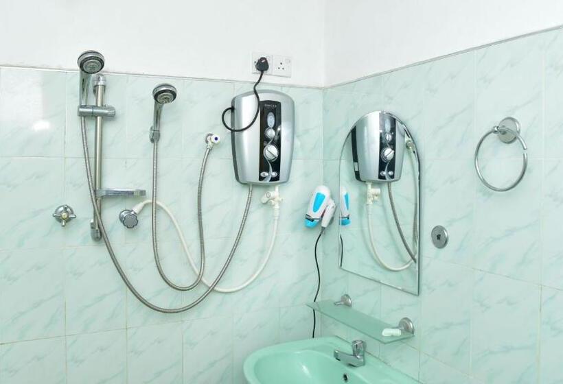 Vandrarhem Sayare Inn