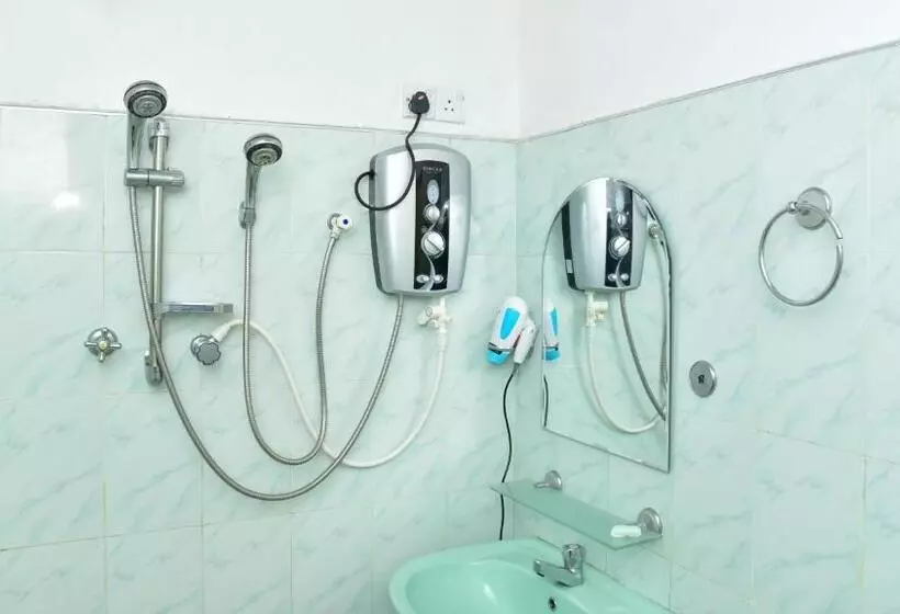 Retkeilymaja Sayare Inn