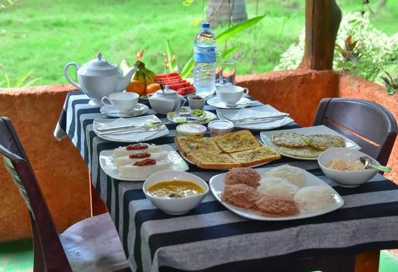 Retkeilymaja Sayare Inn