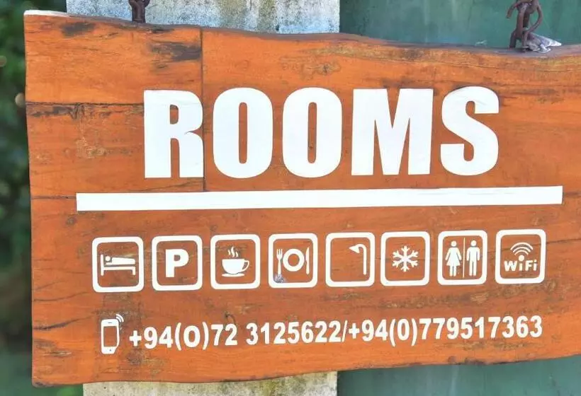 Retkeilymaja Sayare Inn