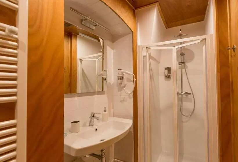 Aamiaismajoitus (B&B) Da Concavo E Convesso