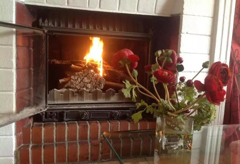 Aamiaismajoitus (B&B) Les Malvaux