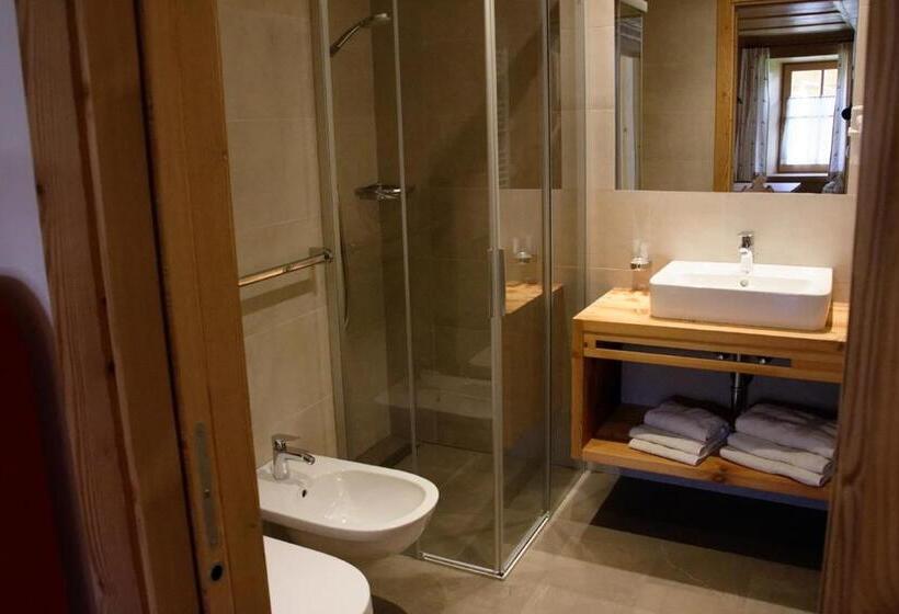 ホテル Hirschenhof