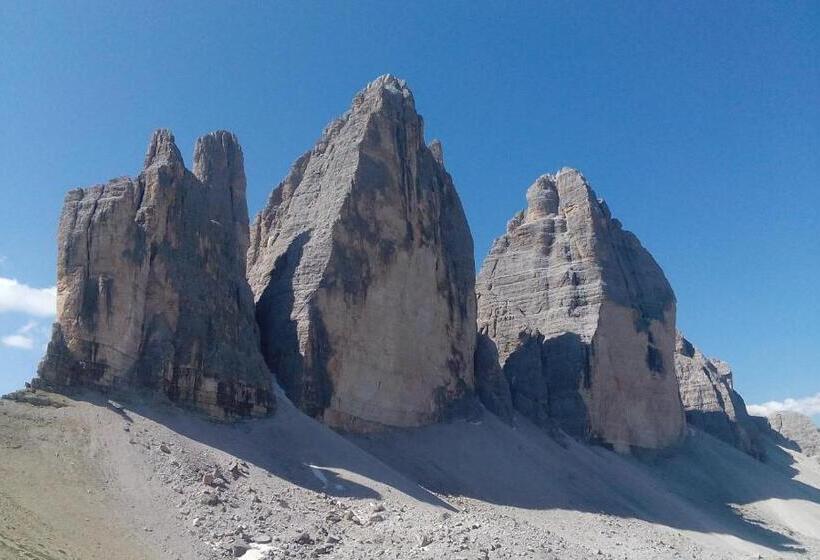 ホテル Hirschenhof